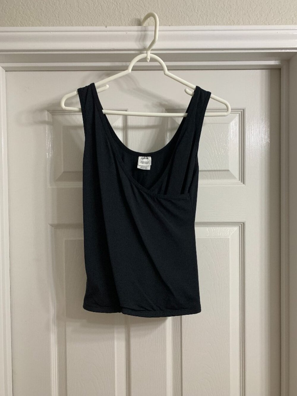 Jacqueline Ferrar Women's Black Stretchy Camisole, Size Large